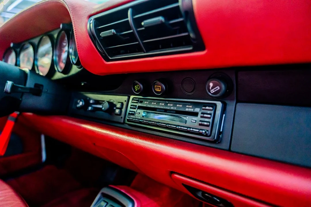 1994 Porsche 964 Turbo - Image 12 of 31
