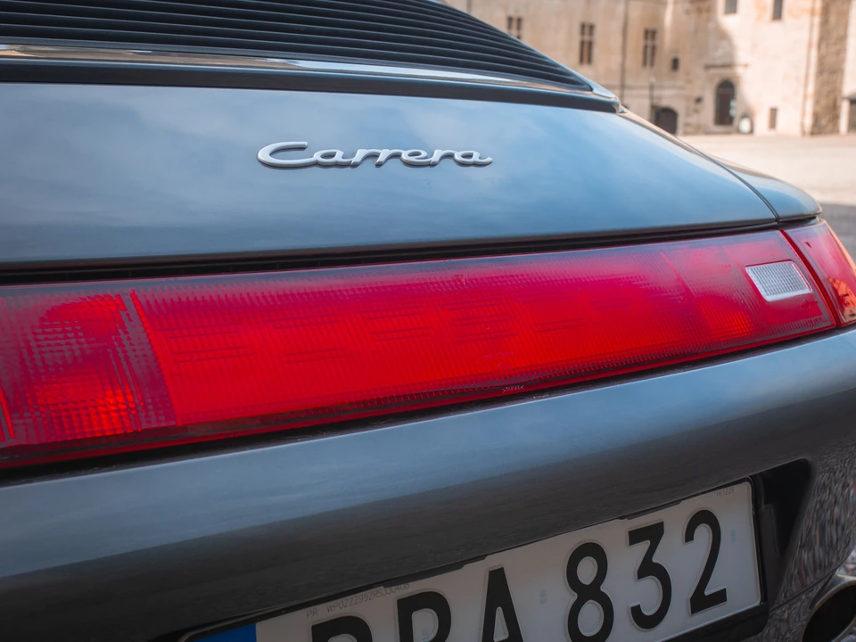 1994 Porsche 993 Carrera - Image 27 of 31