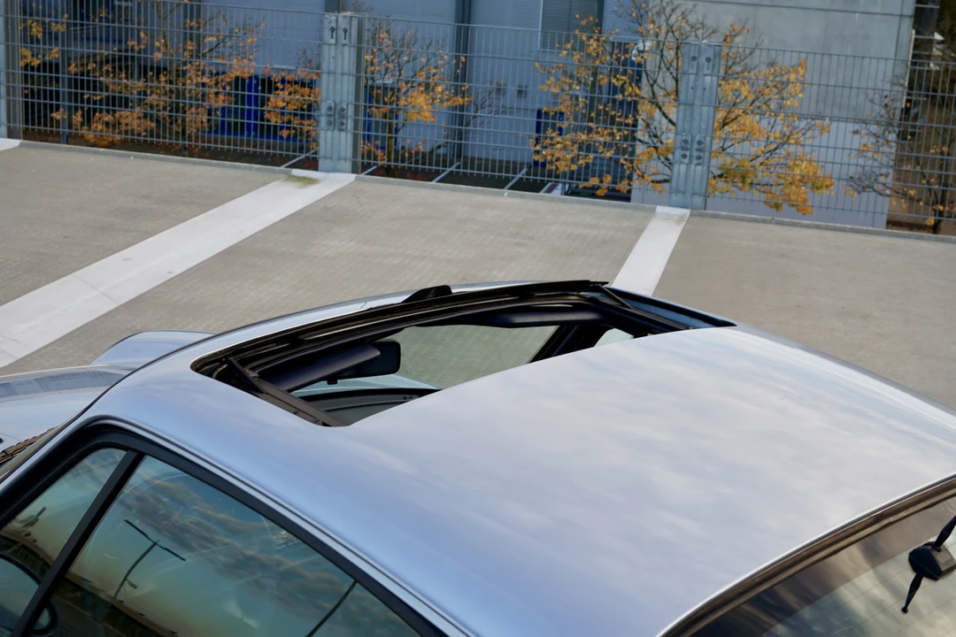 1994 Porsche 993 Carrera - Image 16 of 31