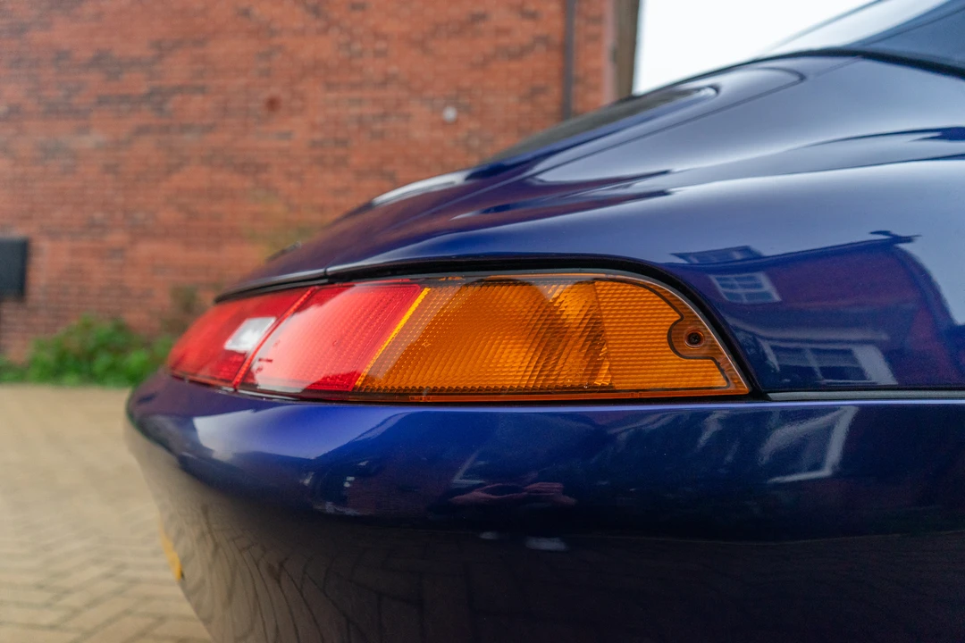 1994 Porsche 993 Carrera - Image 10 of 31