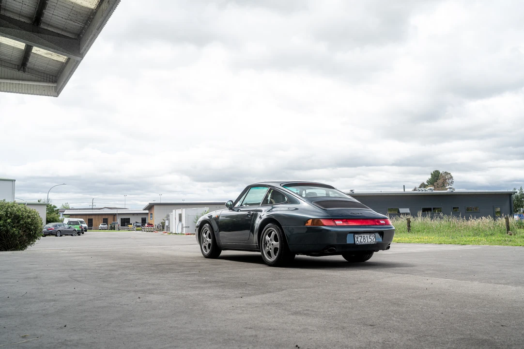 1994 Porsche 993 Carrera - Image 14 of 31