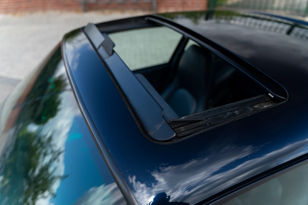 1996 Porsche 993 Carrera - Image 24 of 31