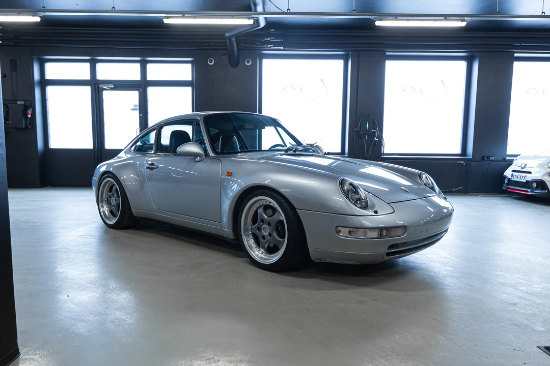 1994 Porsche 993 Carrera - Image 8 of 31