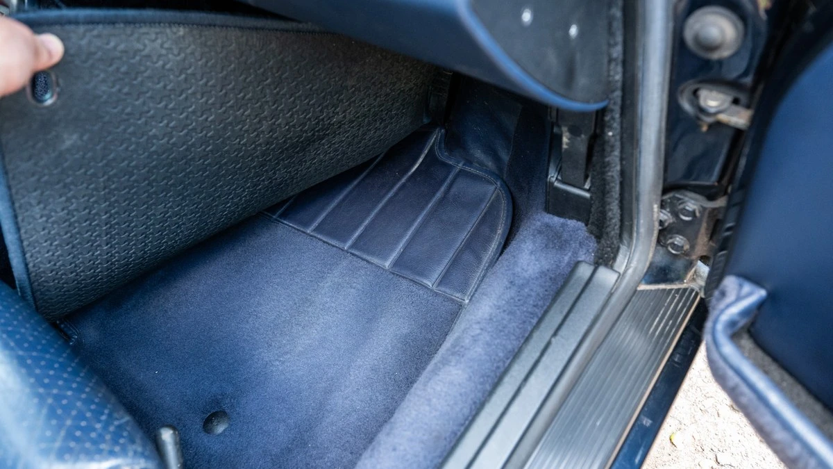 1994 Porsche 964 Carrera - Image 21 of 30
