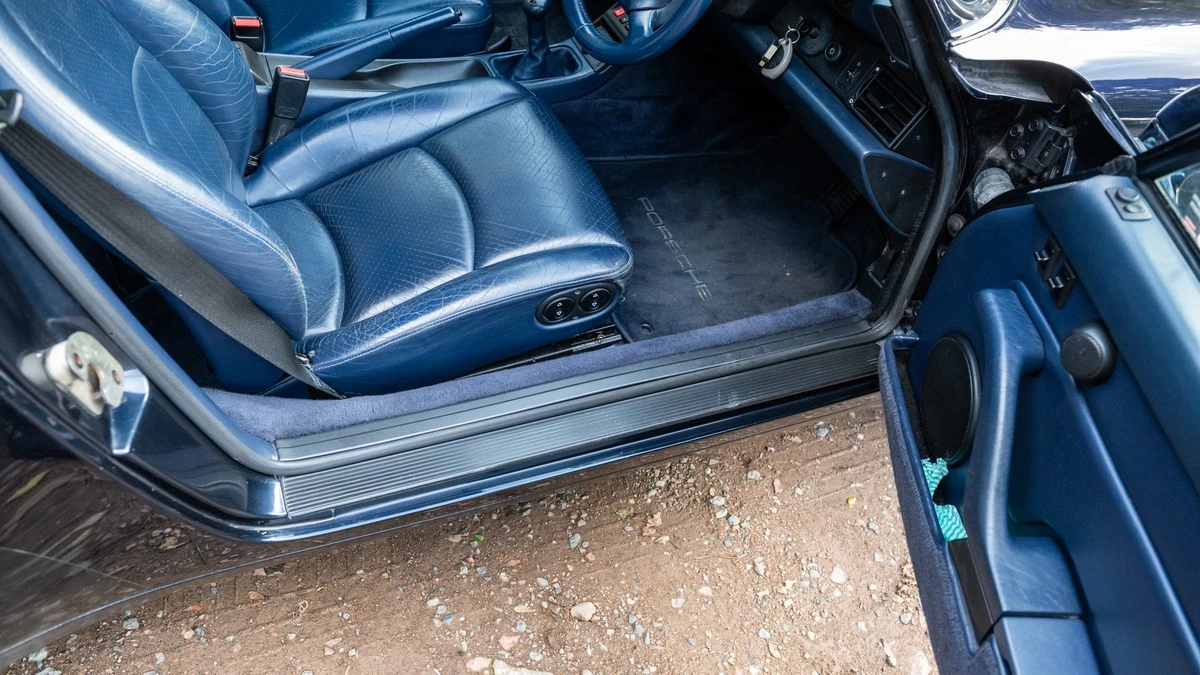 1994 Porsche 964 Carrera - Image 19 of 30