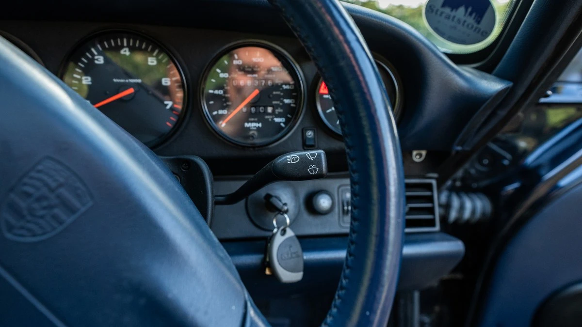 1994 Porsche 964 Carrera - Image 22 of 30