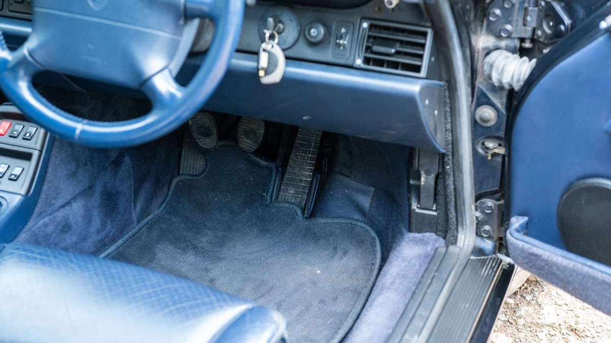 1994 Porsche 964 Carrera - Image 18 of 30