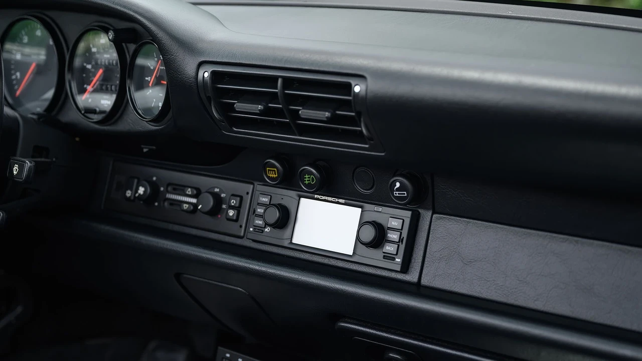 1994 Porsche 964 Carrera - Image 14 of 31