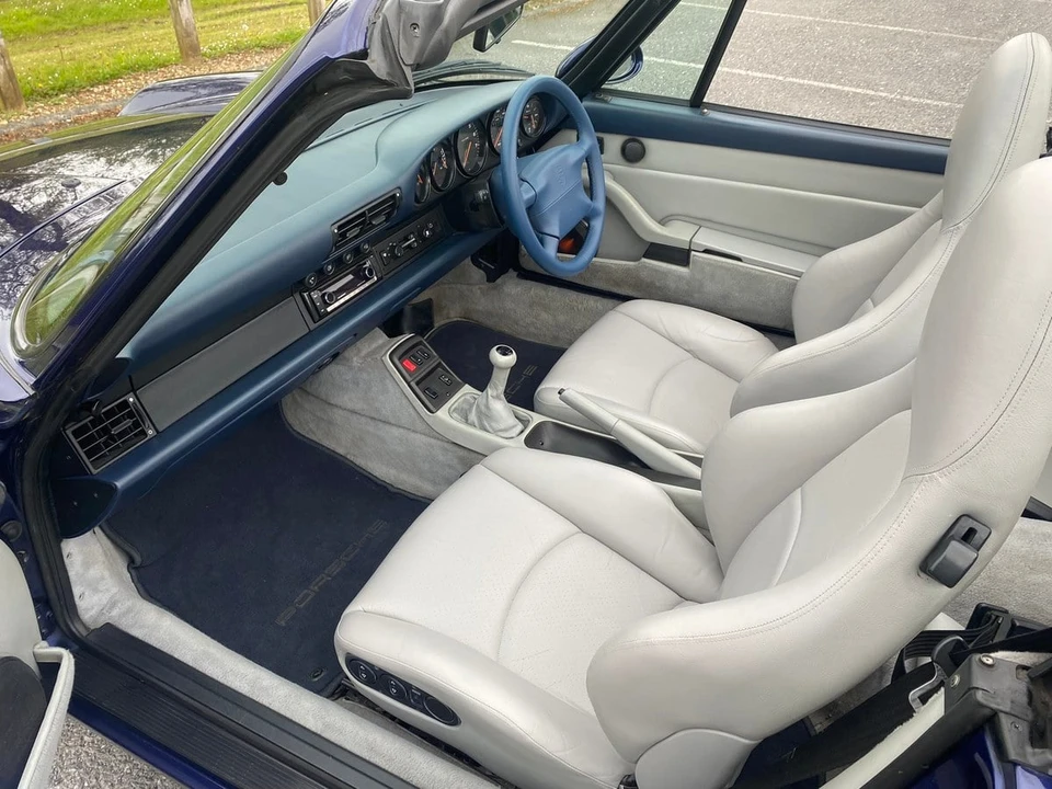 1994 Porsche 993 Carrera 4 - Image 24 of 30