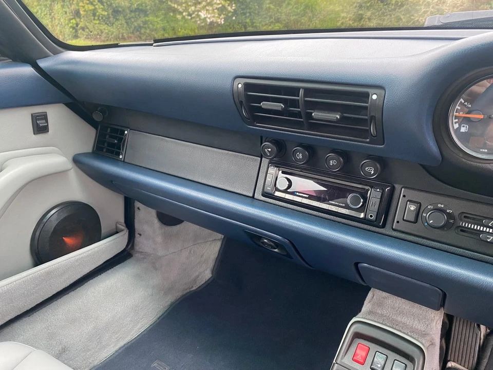 1994 Porsche 993 Carrera 4 - Image 26 of 30