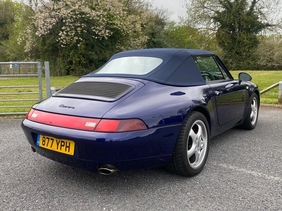 1994 Porsche 993 Carrera 4 - Image 16 of 30