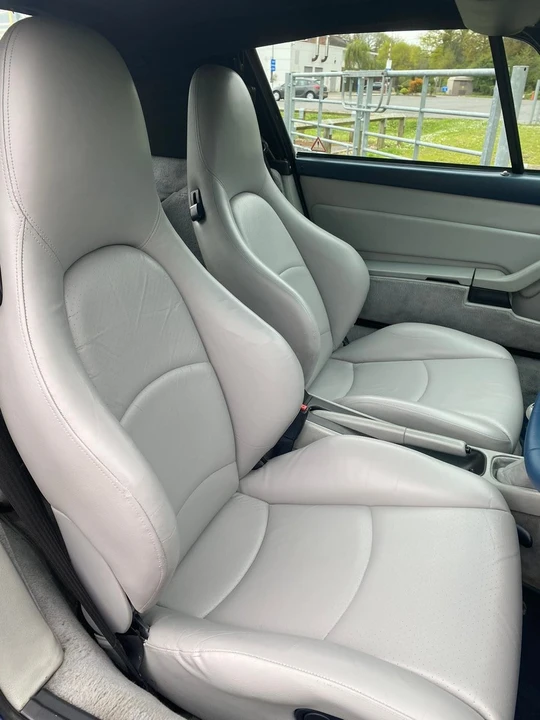 1994 Porsche 993 Carrera 4 - Image 27 of 30