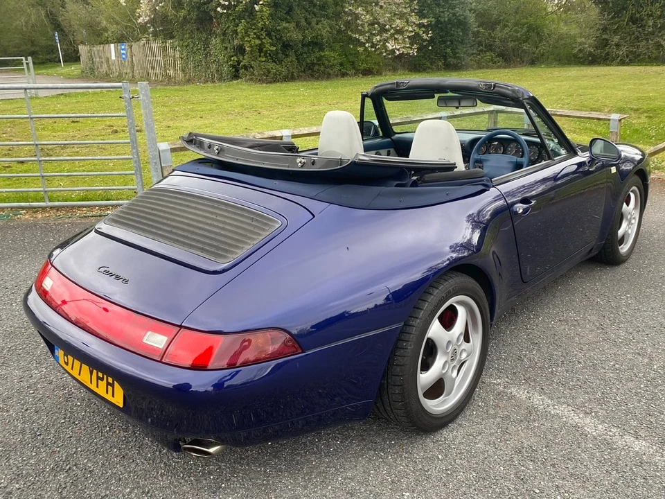 1994 Porsche 993 Carrera 4 - Image 3 of 30