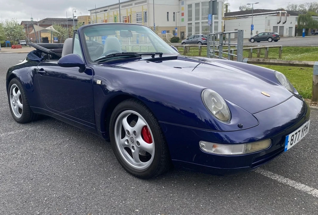 1994 Porsche 993 Carrera 4 - Image 7 of 30