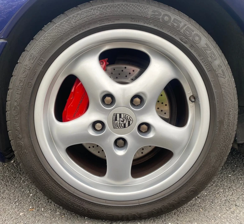 1994 Porsche 993 Carrera 4 - Image 21 of 30