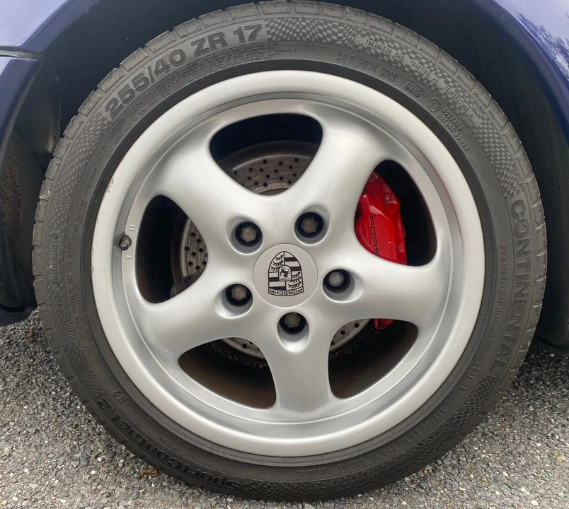 1994 Porsche 993 Carrera 4 - Image 19 of 30