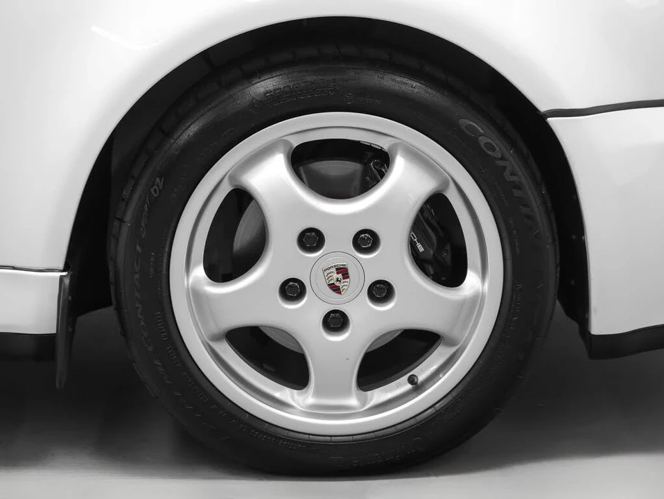 1994 Porsche 964 Carrera 4 - Image 16 of 31