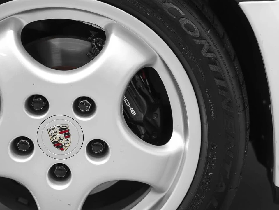 1994 Porsche 964 Carrera 4 - Image 17 of 31