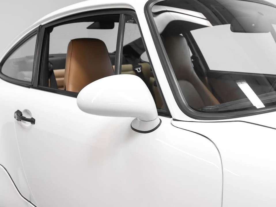 1994 Porsche 964 Carrera 4 - Image 14 of 31