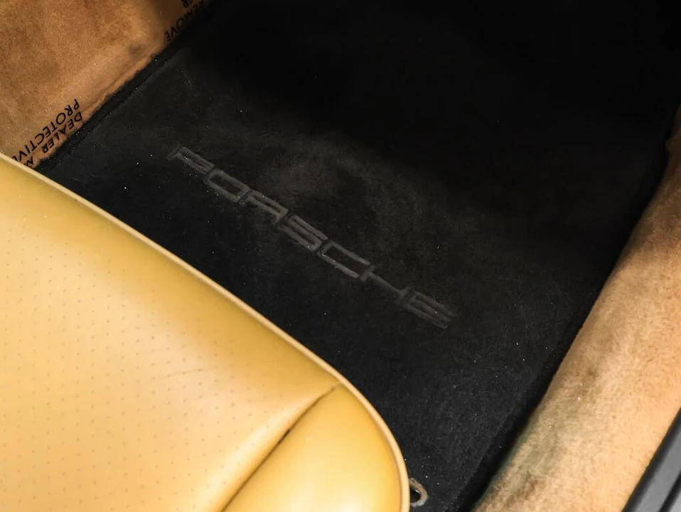 1994 Porsche 964 Carrera 4 - Image 25 of 31