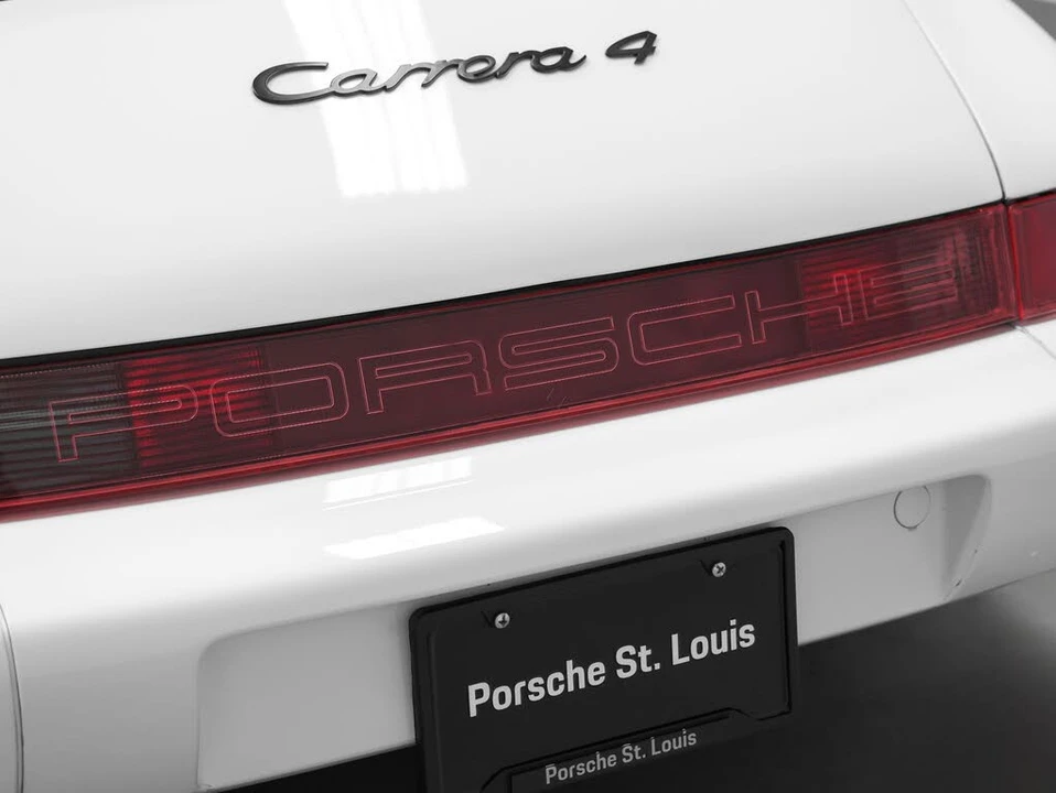 1994 Porsche 964 Carrera 4 - Image 22 of 31