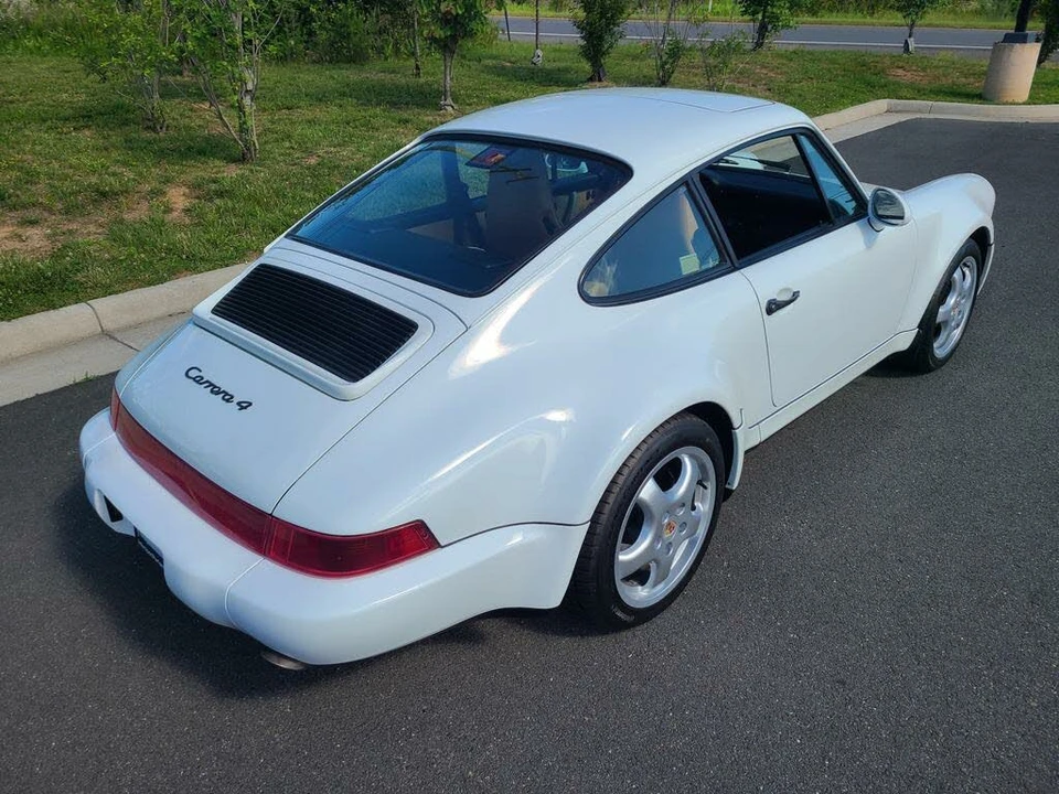 1994 Porsche 964 Carrera 4 - Image 9 of 31