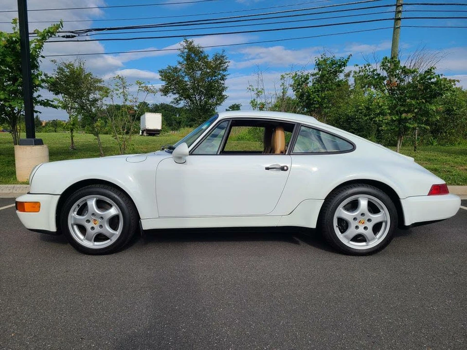 1994 Porsche 964 Carrera 4 - Image 4 of 31