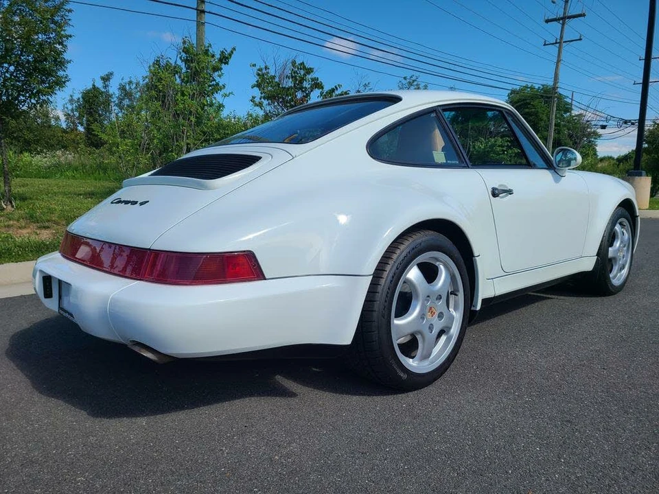 1994 Porsche 964 Carrera 4 - Image 10 of 31