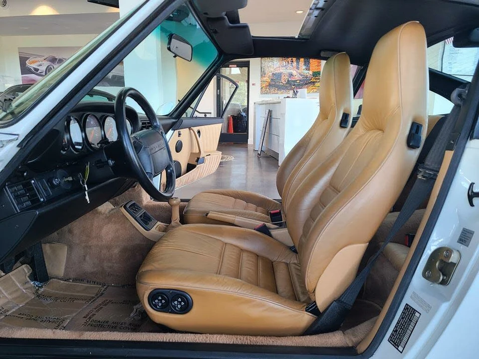 1994 Porsche 964 Carrera 4 - Image 20 of 31