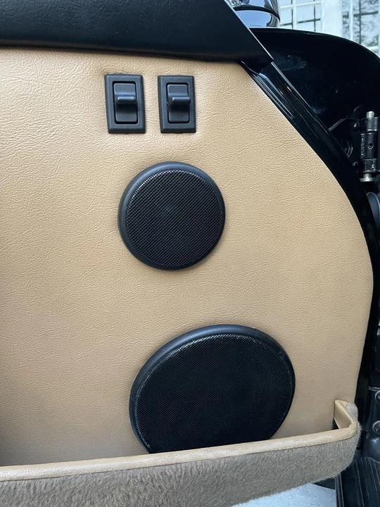 1994 Porsche 964 Carrera 4 - Image 25 of 31