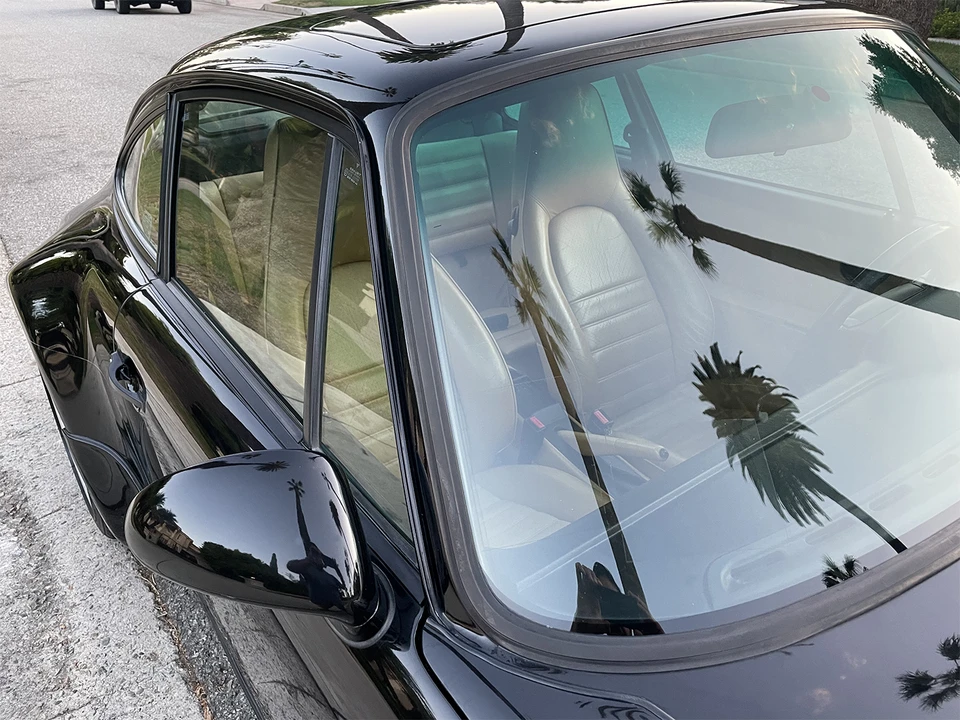 1994 Porsche 964 Carrera 4 - Image 14 of 31
