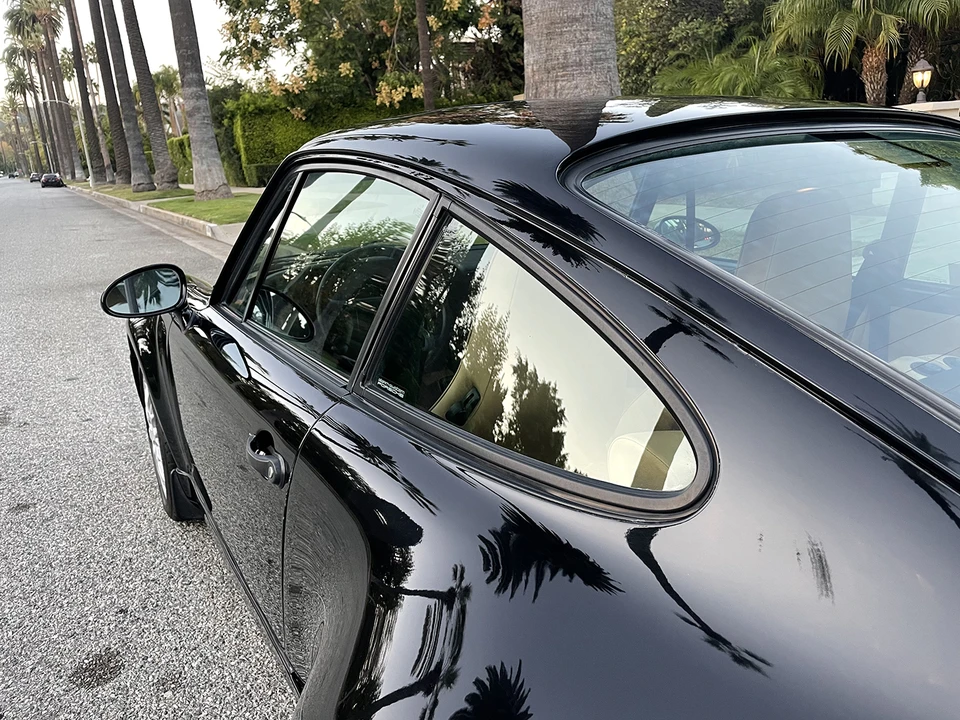 1994 Porsche 964 Carrera 4 - Image 12 of 31