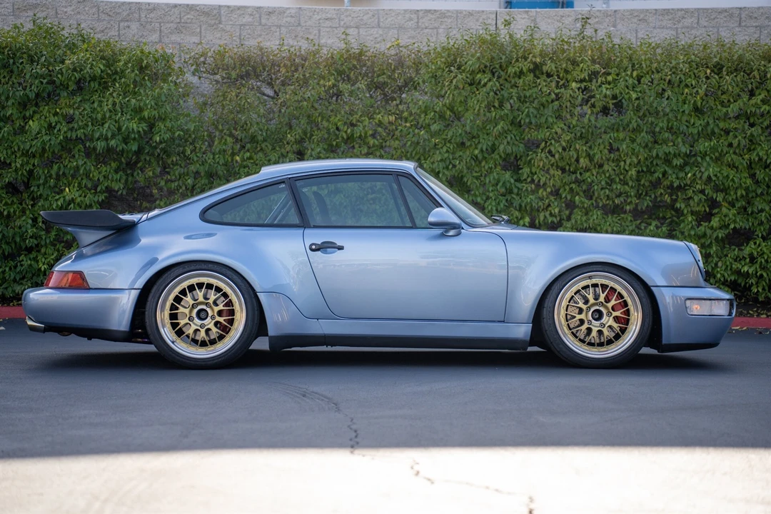 1994 Porsche 964 Carrera 4 - Image 12 of 31