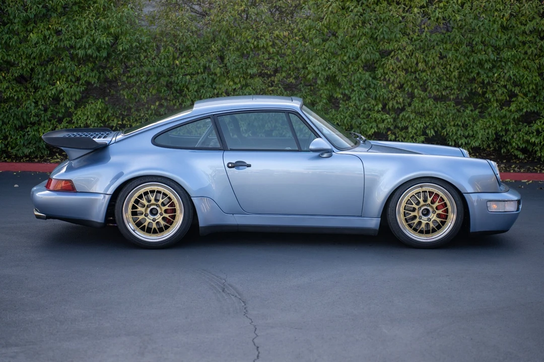 1994 Porsche 964 Carrera 4 - Image 13 of 31
