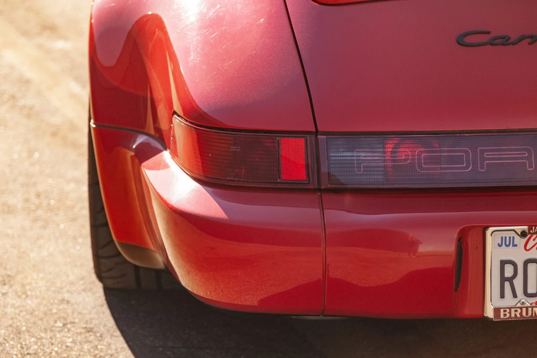 1994 Porsche 964 Carrera 4 - Image 17 of 31