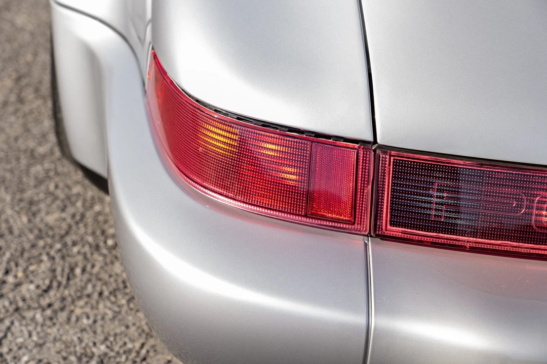 1994 Porsche 964 Carrera 4 - Image 22 of 31