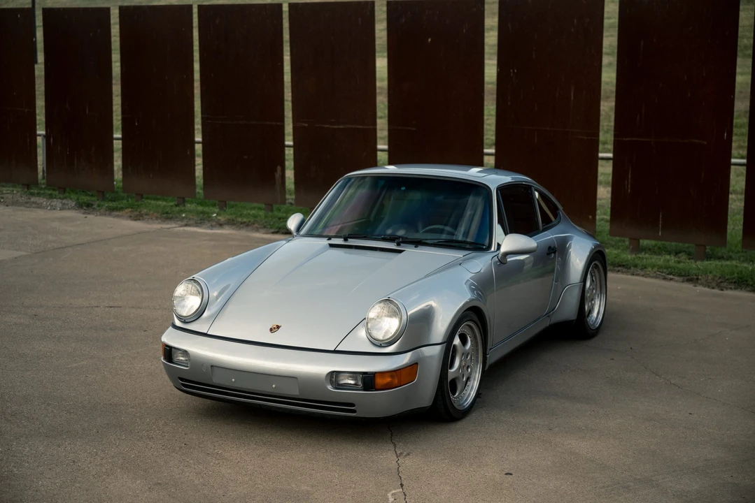 1994 Porsche 964 Carrera 4 - Image 9 of 31