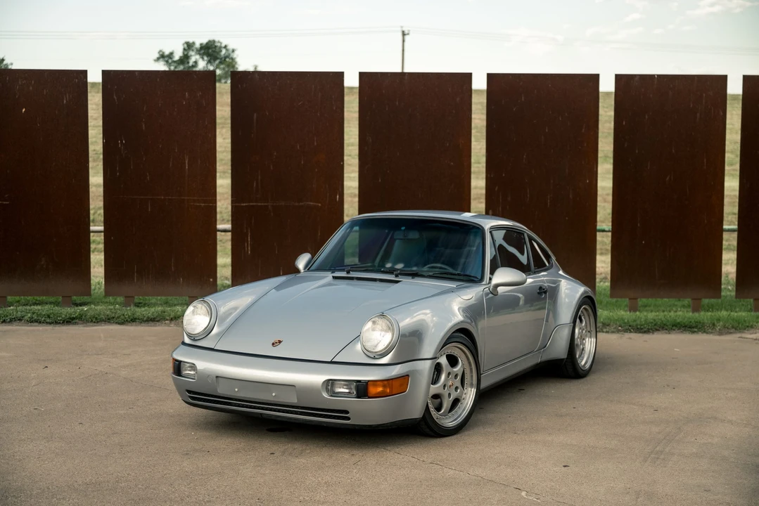 1994 Porsche 964 Carrera 4 - Image 8 of 31