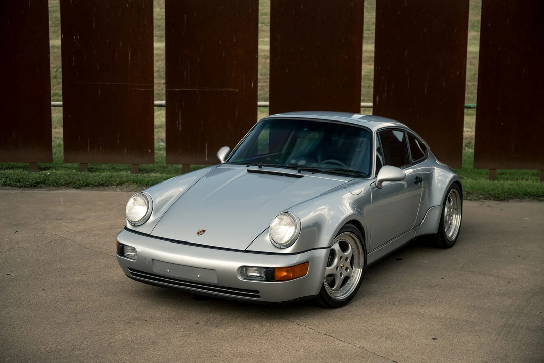 1994 Porsche 964 Carrera 4 - Image 12 of 31