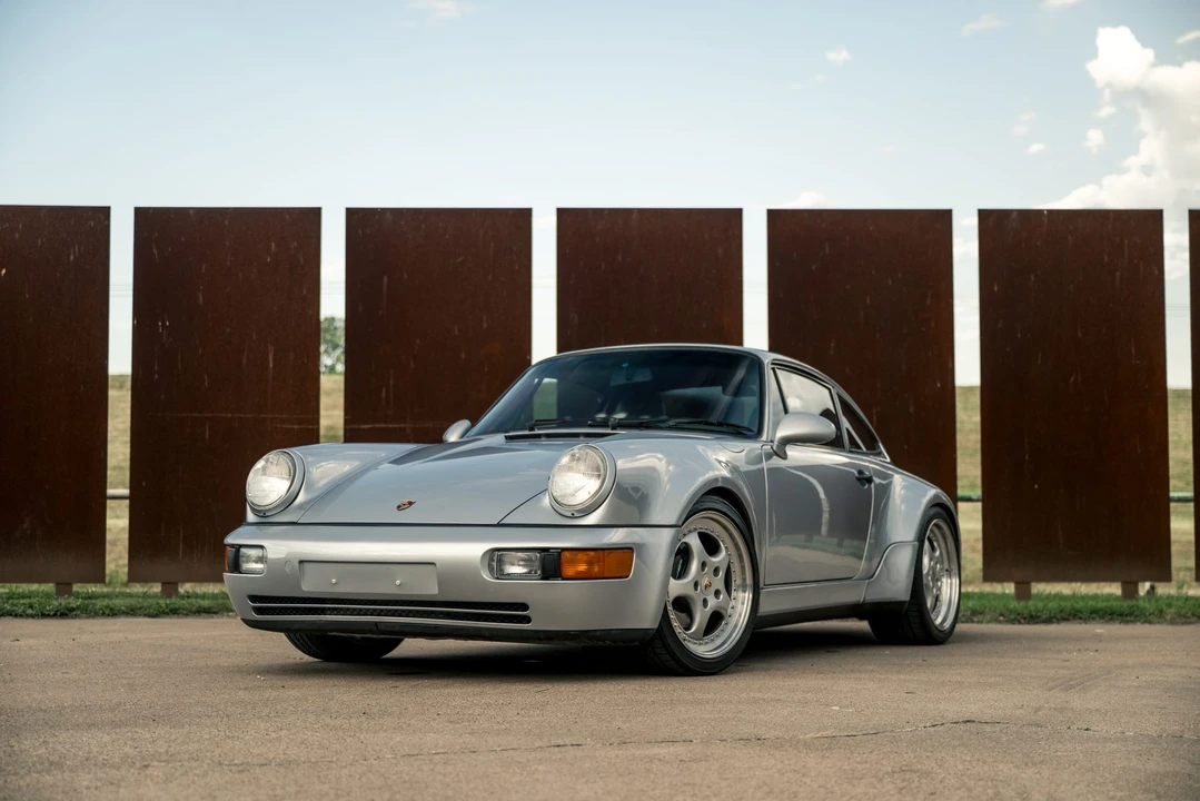 1994 Porsche 964 Carrera 4 - Image 13 of 31