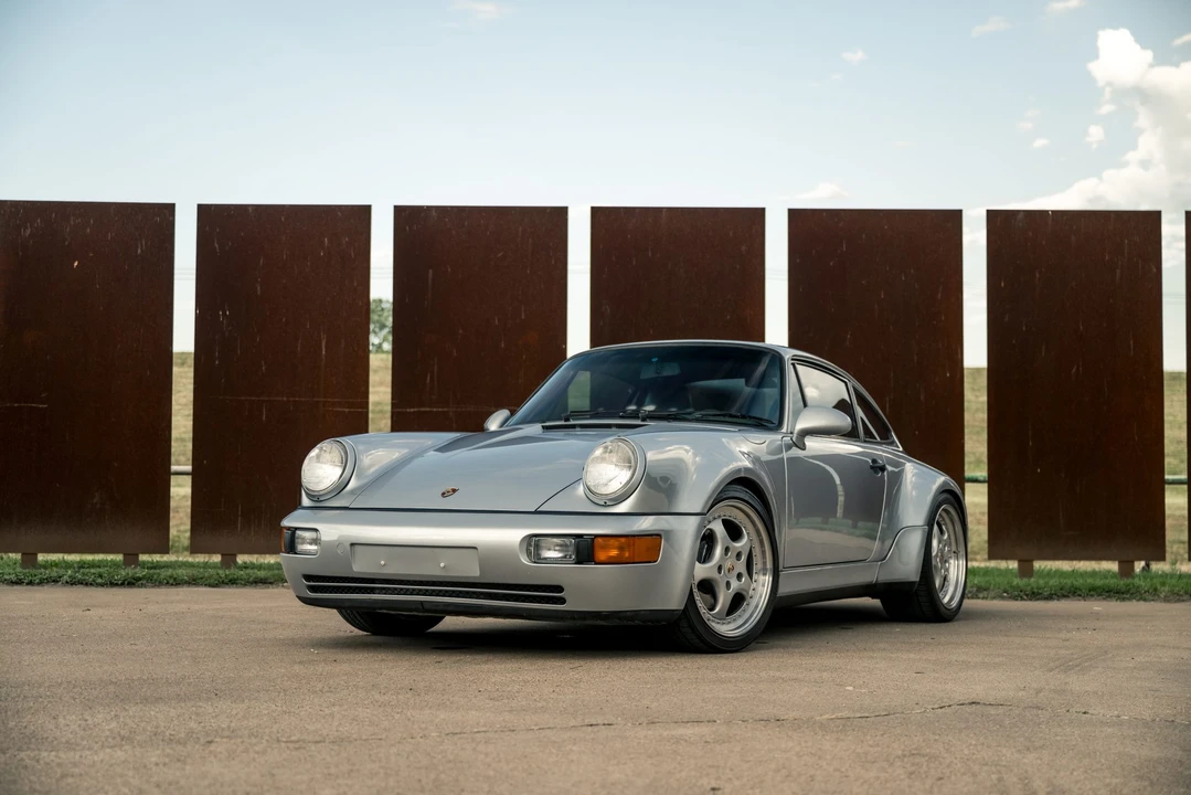 1994 Porsche 964 Carrera 4 - Image 15 of 31