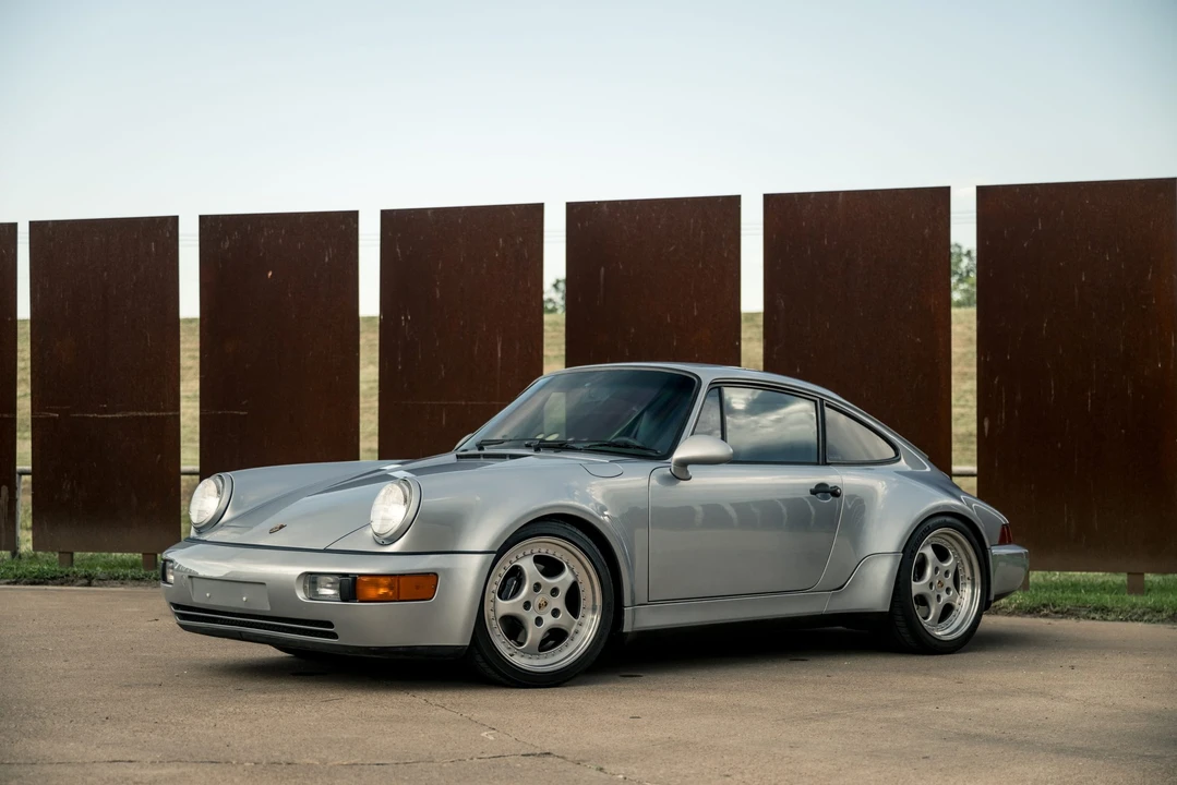1994 Porsche 964 Carrera 4 - Image 17 of 31