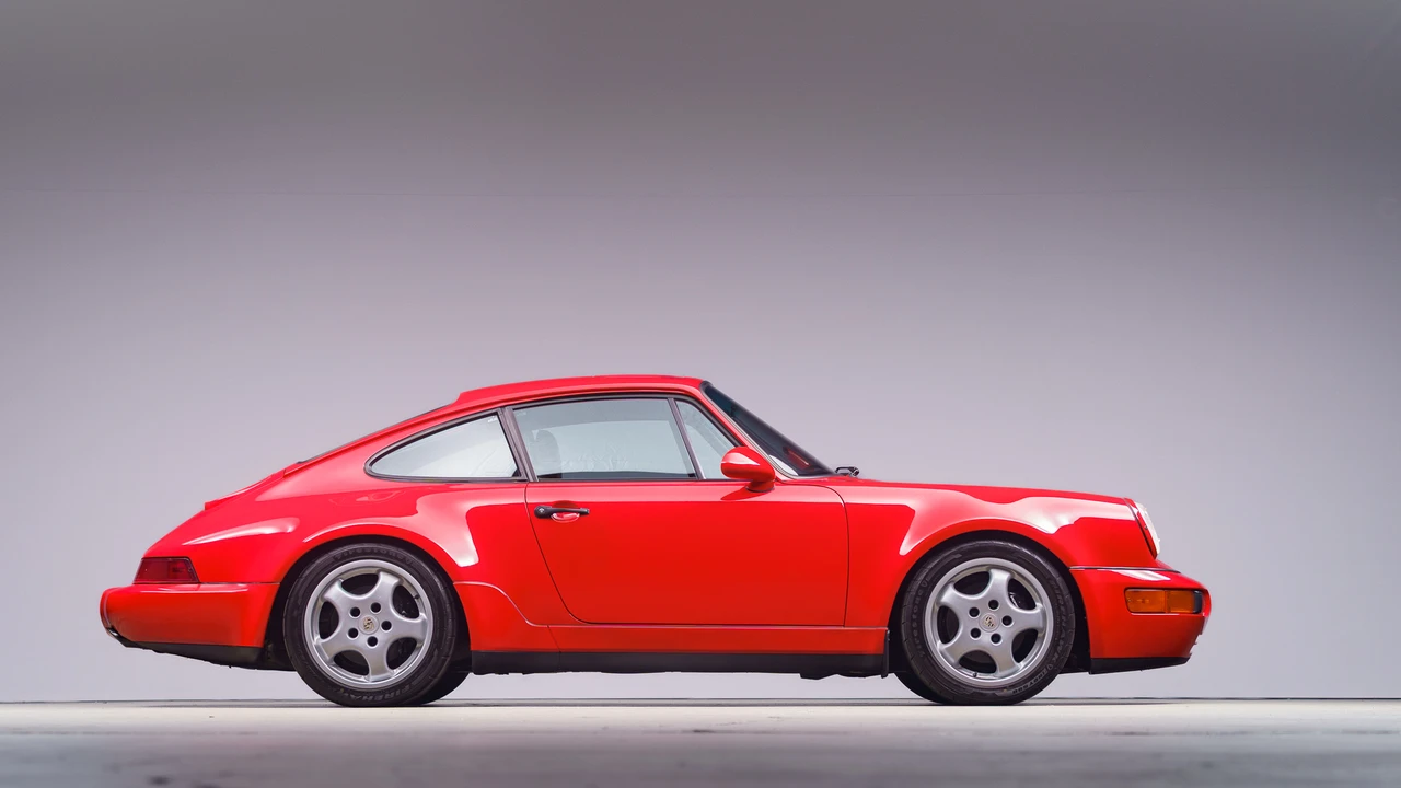 1994 Porsche 964 Carrera 4 - Image 10 of 31