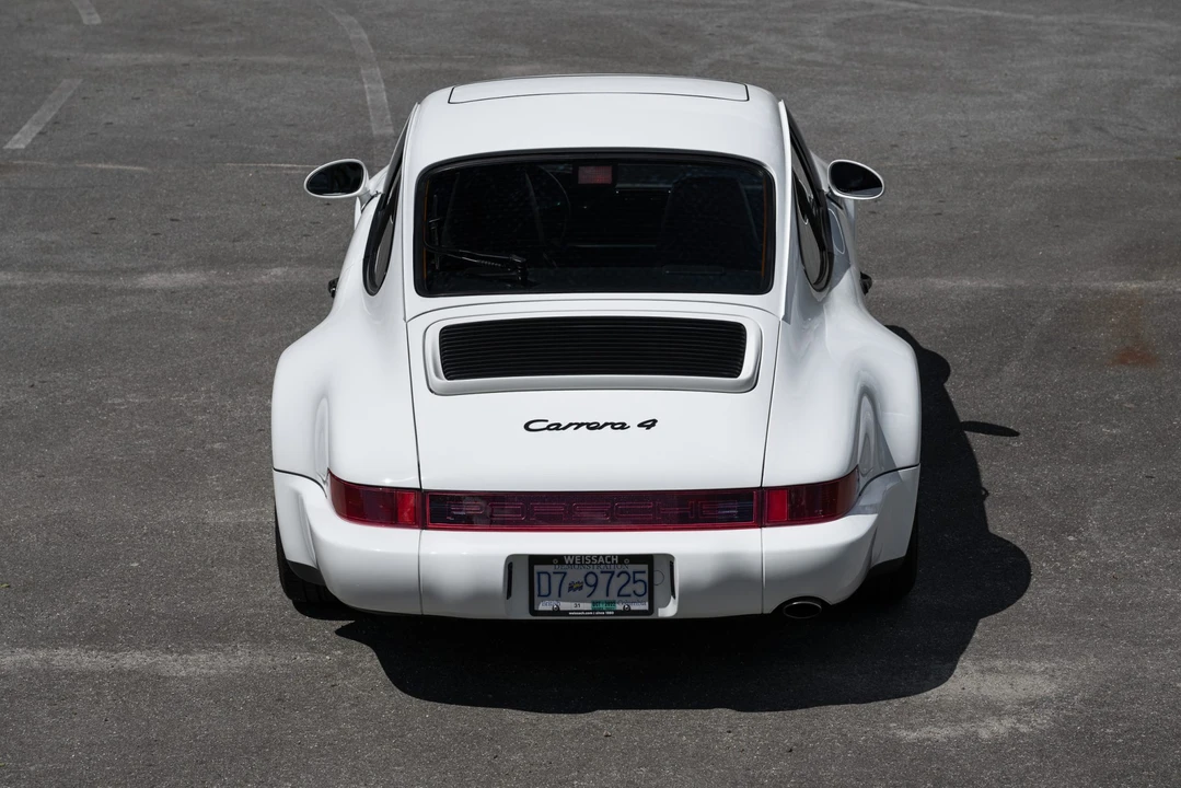 1994 Porsche 964 Carrera 4 - Image 12 of 31