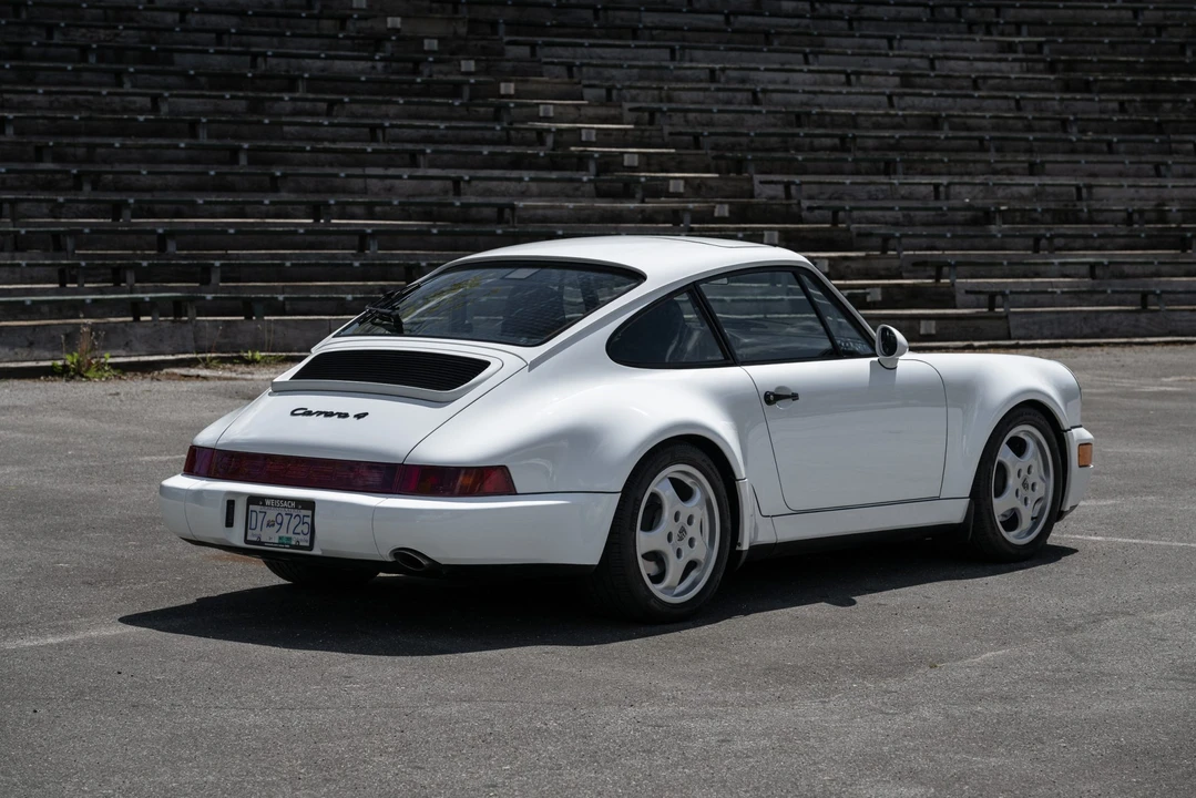 1994 Porsche 964 Carrera 4 - Image 15 of 31
