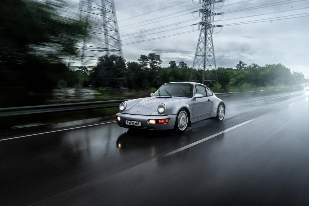1994 Porsche 964 Carrera 4 - Image 4 of 31