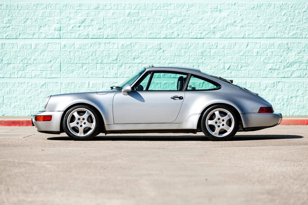 1994 Porsche 964 Carrera 4 - Image 15 of 31
