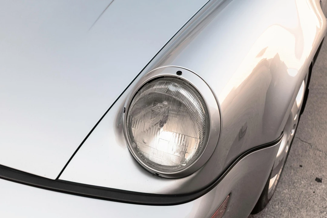 1994 Porsche 964 Carrera 4 - Image 18 of 31