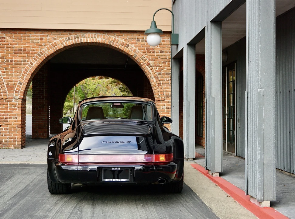1994 Porsche 964 Carrera 4 - Image 23 of 31