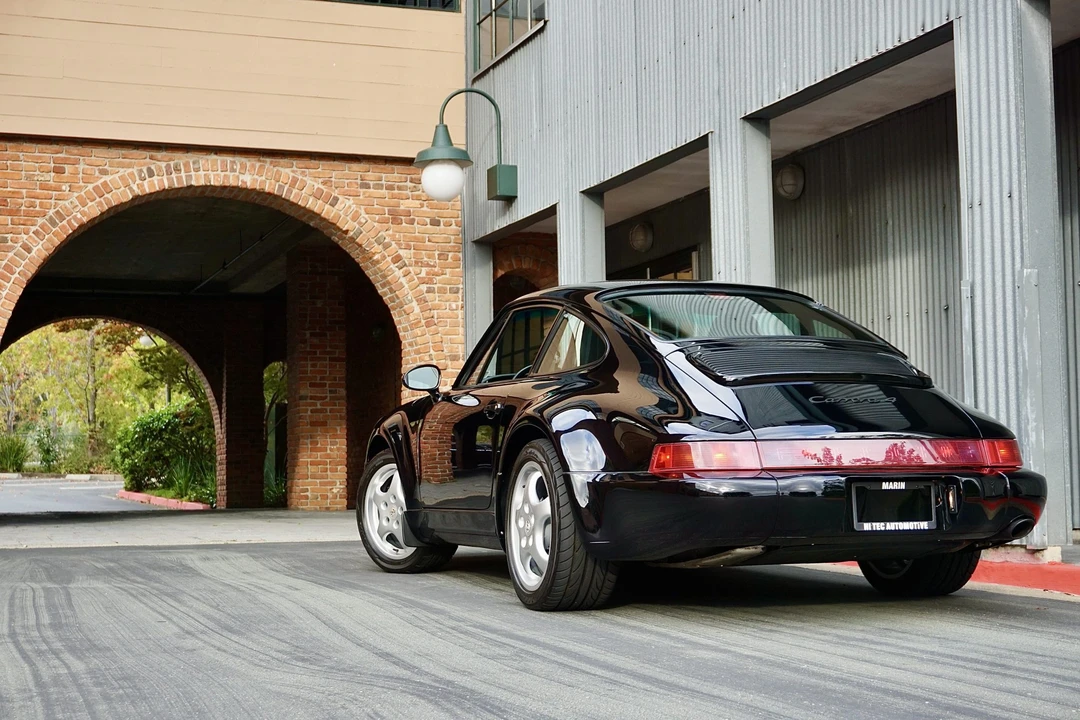 1994 Porsche 964 Carrera 4 - Image 20 of 31